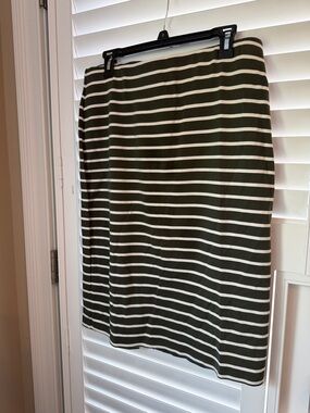 Old Navy Olive and White Striped Pencil Skirt
